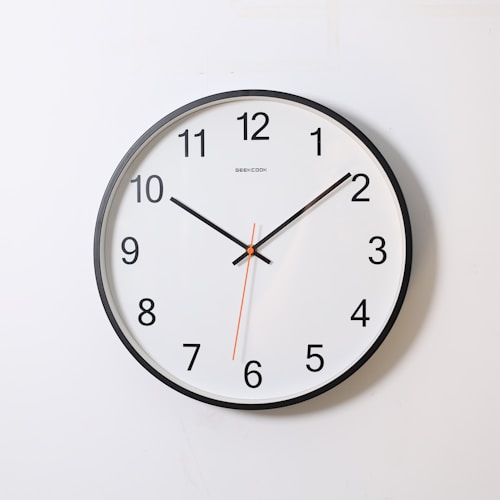 Minimalist Wood Clock